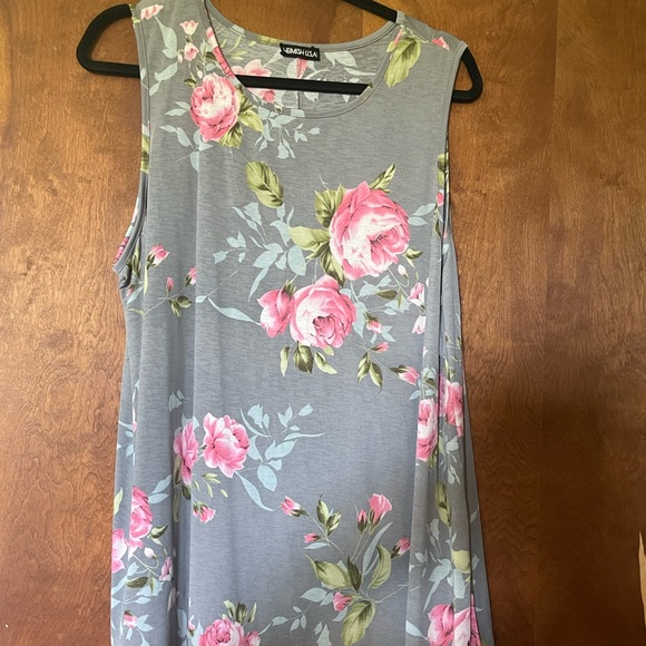 HEIMISH USA Tops - Heimish gray floral tank